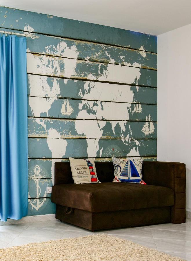 Apartments Suster Бар Екстериор снимка
